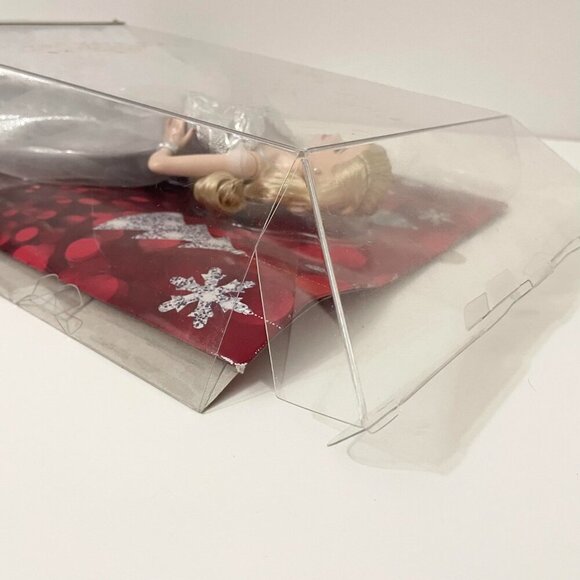 Mattel Barbie Signature 2021 Holiday Collector Doll Blonde Hair Damaged Box - Picture 10 of 16